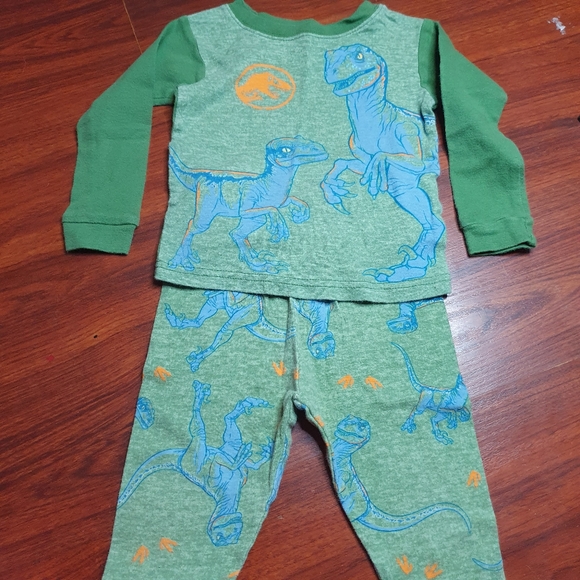 Jurassic world toddler pj set sz 2T green - Picture 1 of 3